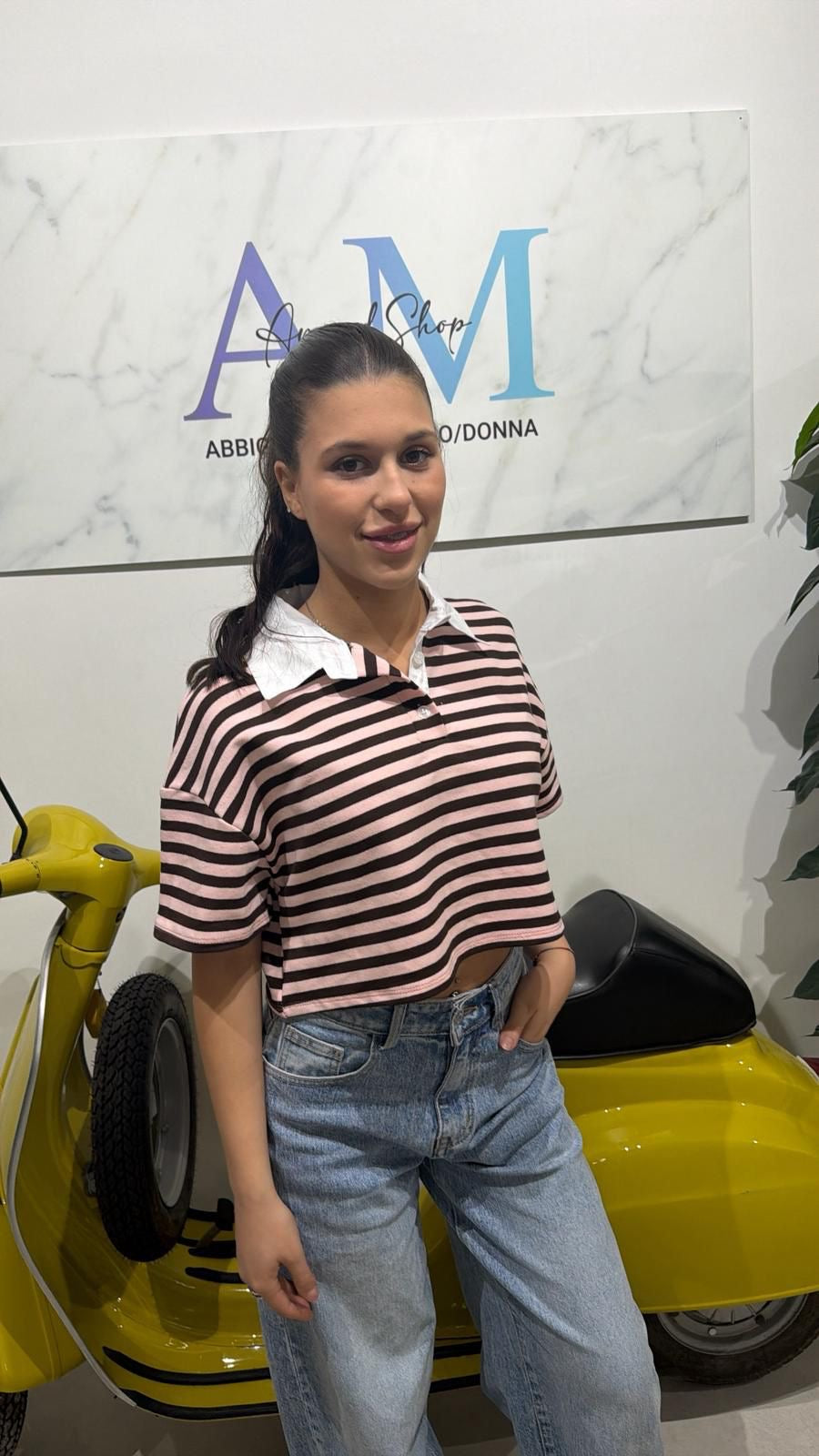 T-SHIRT CROP A RIGHE